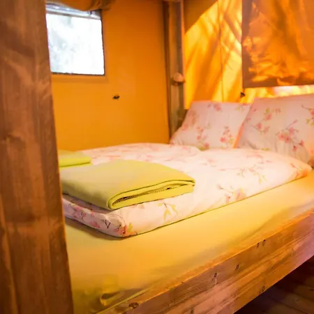 Naturama Brombachsee Schaeferwagenhotel * 普莱因费尔德